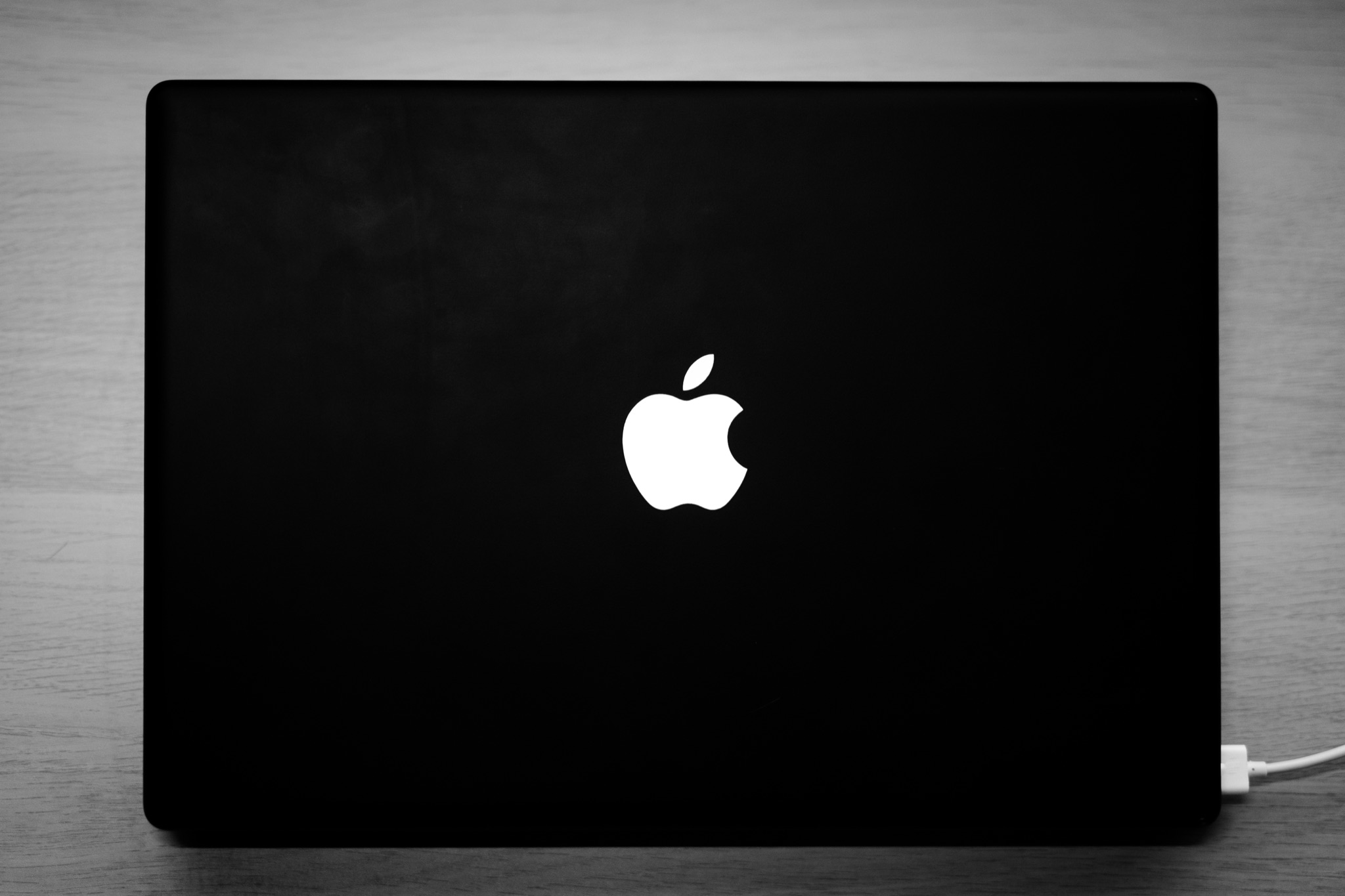 The glowing Apple logo of yesteryear